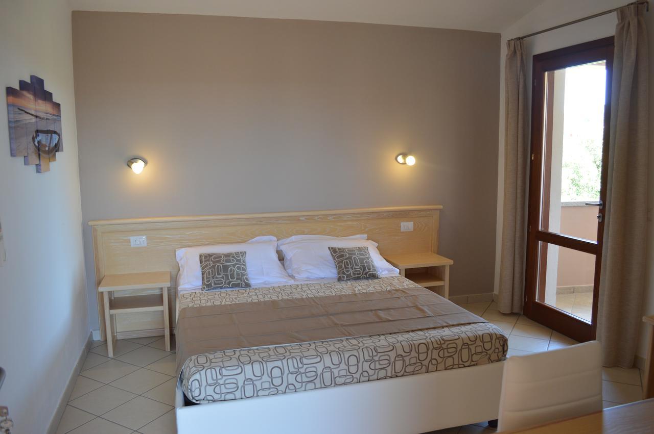 Guest Rooms Affittacamere San Teodoro  Ngoại thất bức ảnh